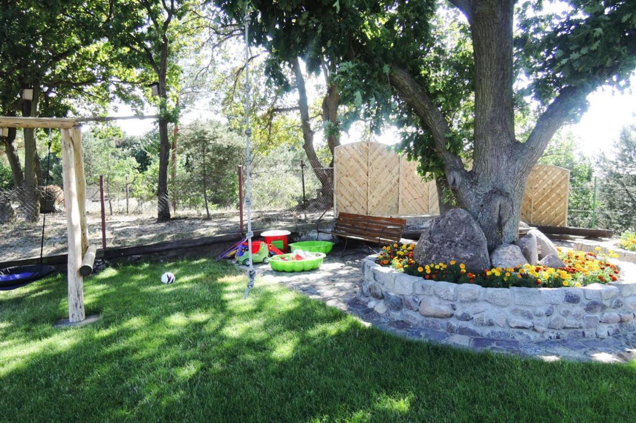 Comfortable Bungalow With A Covered Terrace, For 6 People, Miedzyzdroje Bagian luar foto