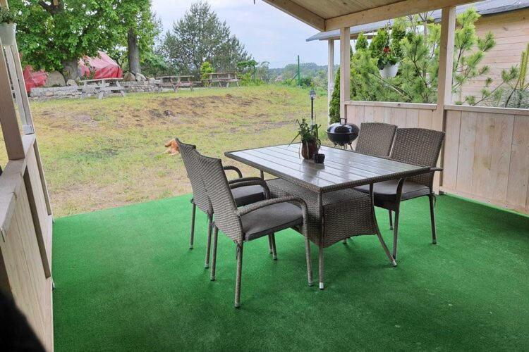 Comfortable Bungalow With A Covered Terrace, For 6 People, Miedzyzdroje Bagian luar foto